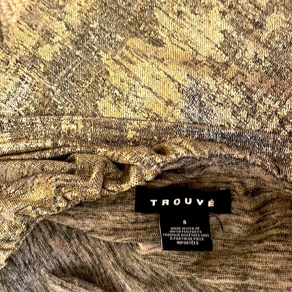 One shoulder formal metallic blouse - Picture 4 of 4